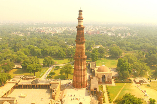 Qutub Minar Image